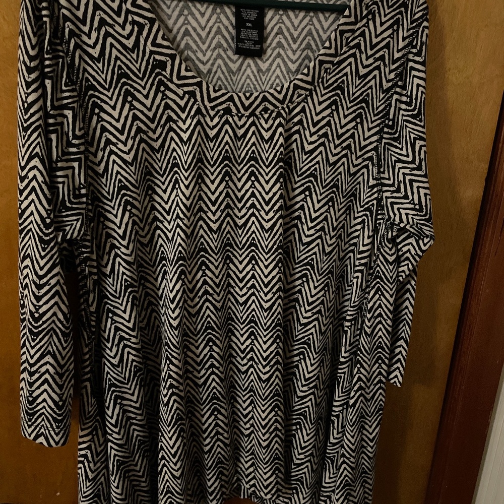 New never been worn striped blouse